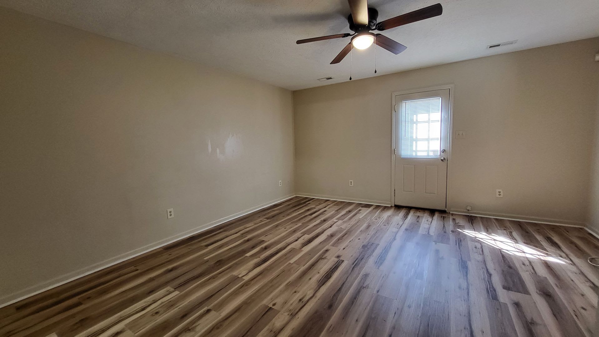2 Bedroom Townhome Cliffridge – photo 4