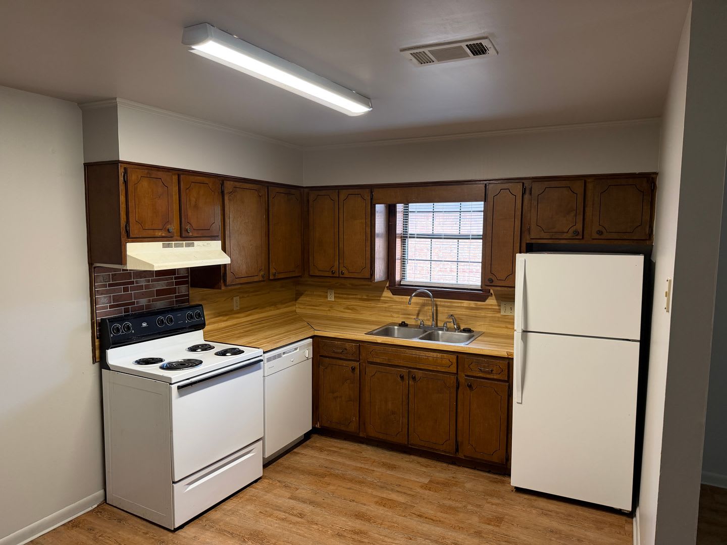 2 Bed 1 Bath Duplex – photo 3