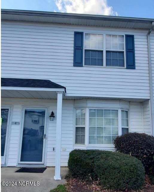 3935 Sterling Pointe Drive – photo 1