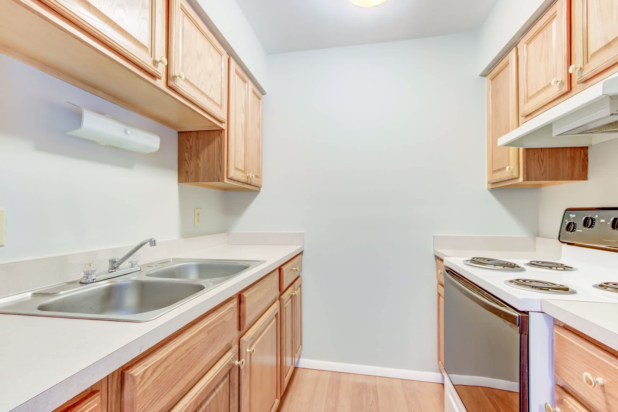 5422 College Corner Pk Apt 220 – photo 2