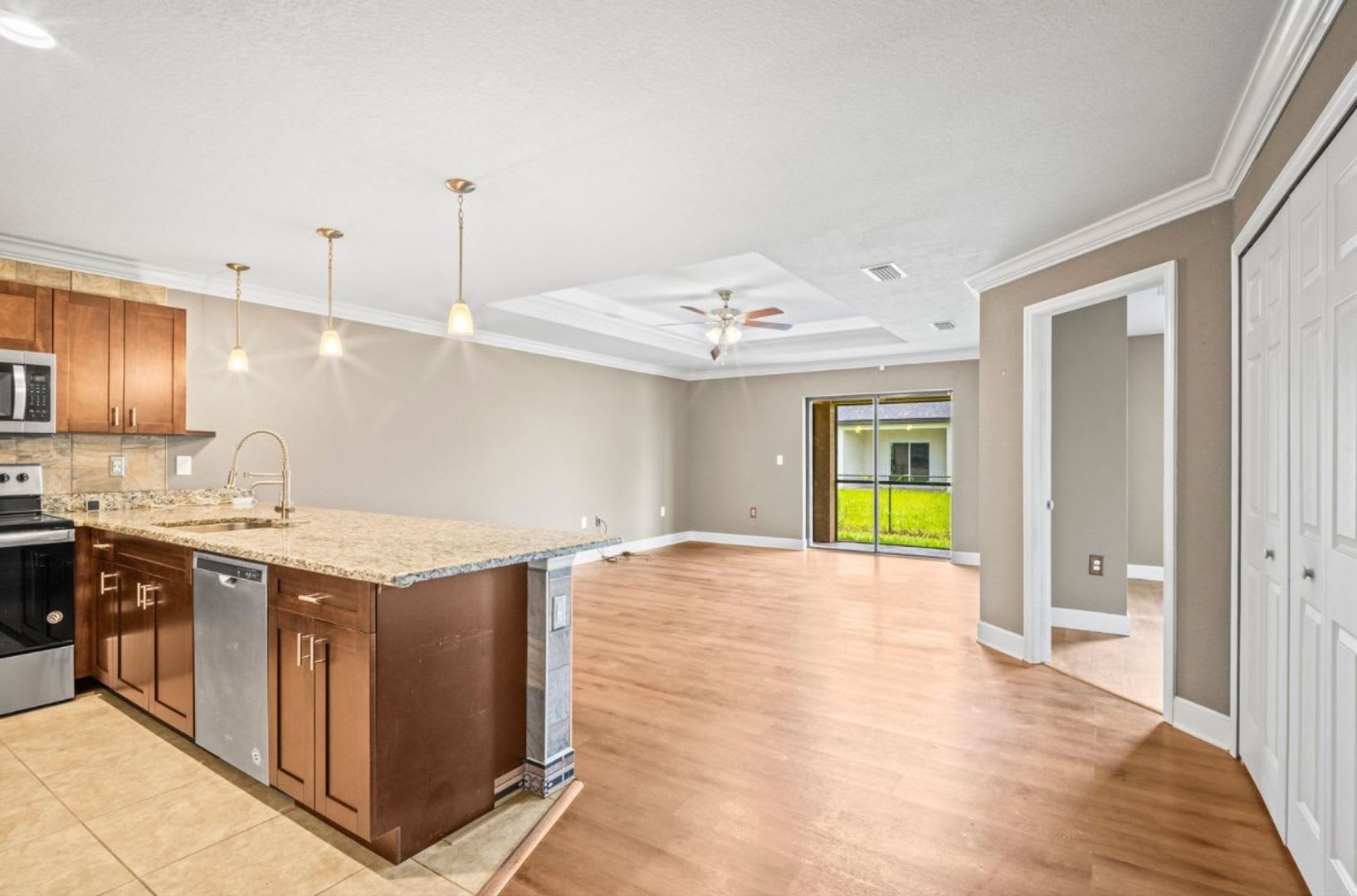 2 bedroom + Den 2 bathroom Duplex in Lehigh Acres – photo 3