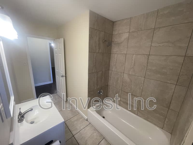 1459 Hawkins Street Northwest – photo 4