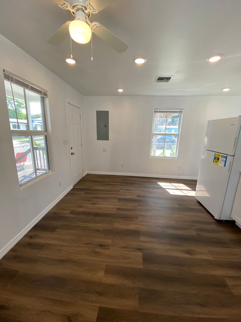 Move In Today with Ease — Only First Month’s Rent + Security Deposit Needed! – photo 5