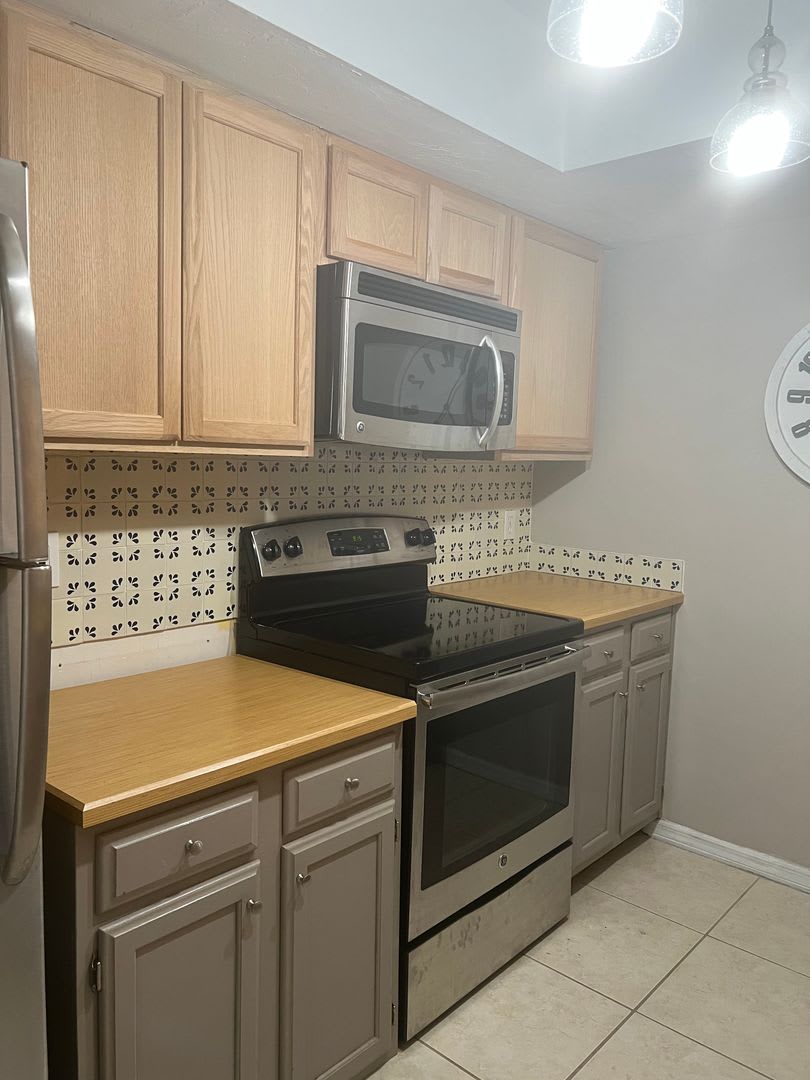 3BD/ 3BA Condo in Rockwood Villas – photo 2