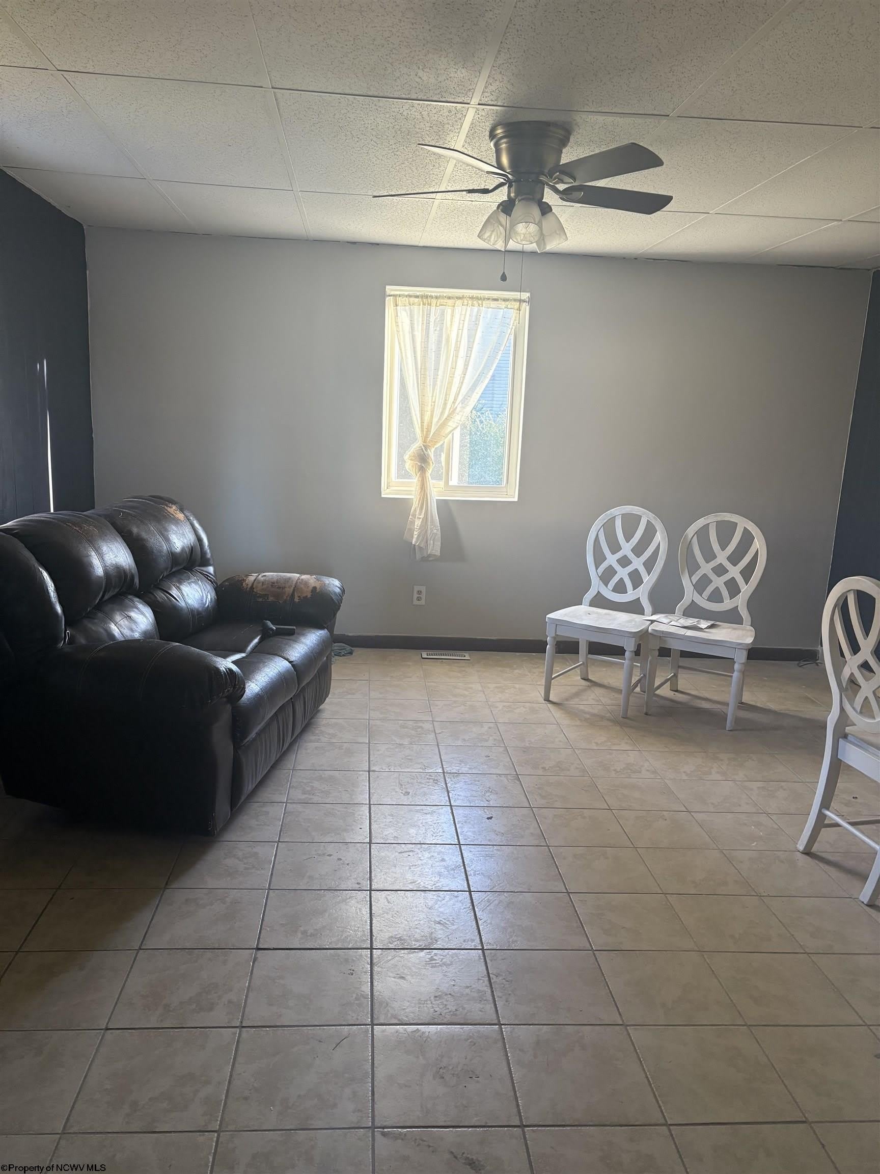 841 Stewart Street – photo 3