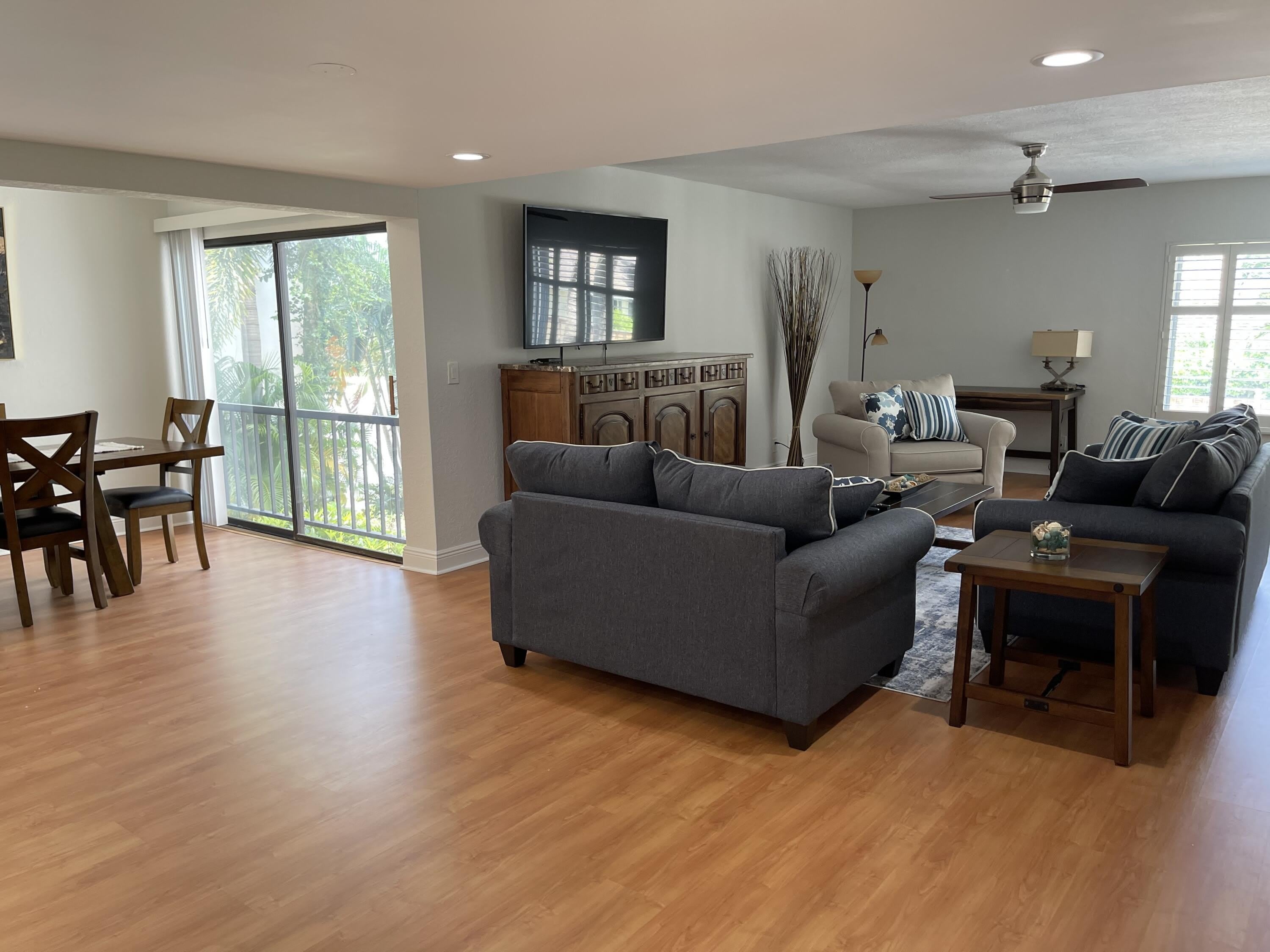 1660 Twelve Oaks Way – photo 5
