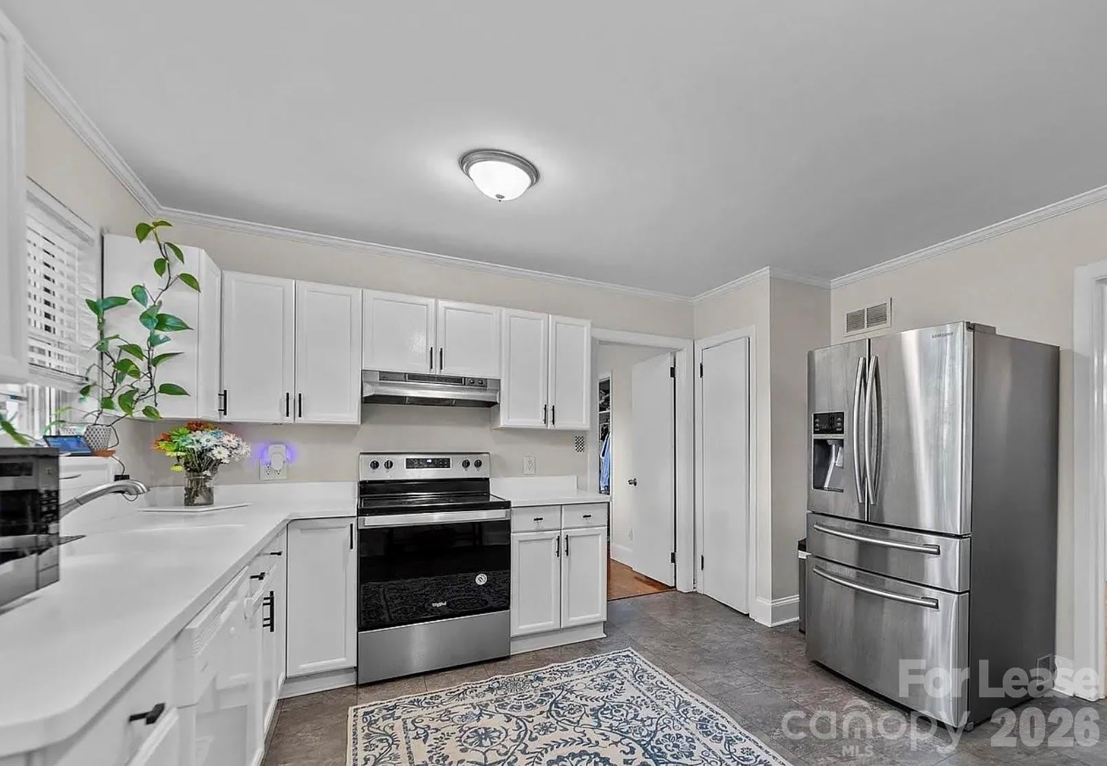 5212 Pine Drive – photo 2