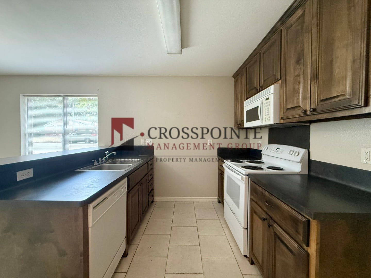N Palace Ave 2215 Duplex – photo 5