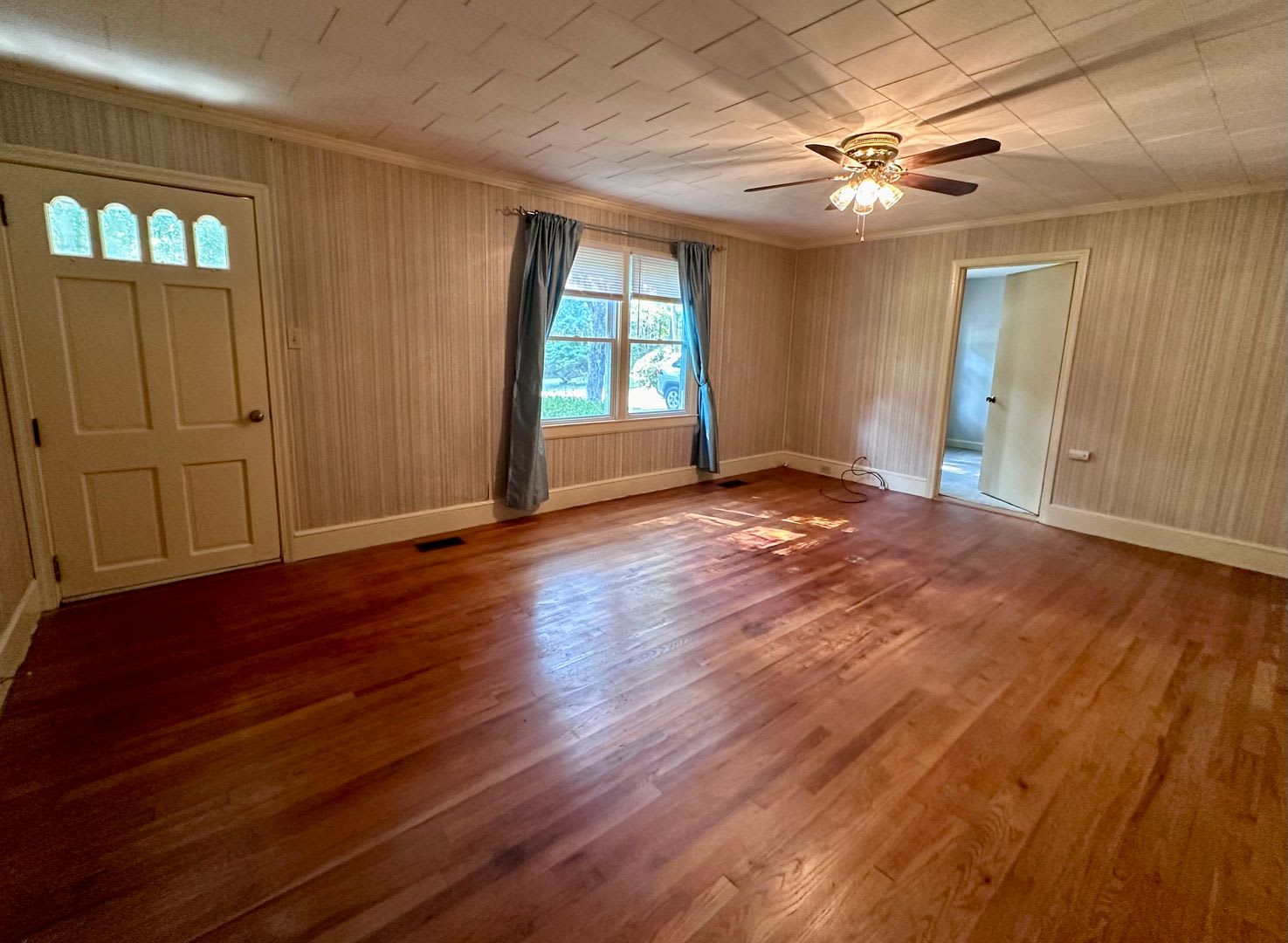 3 Bedroom House on One Acre of Land! – photo 3