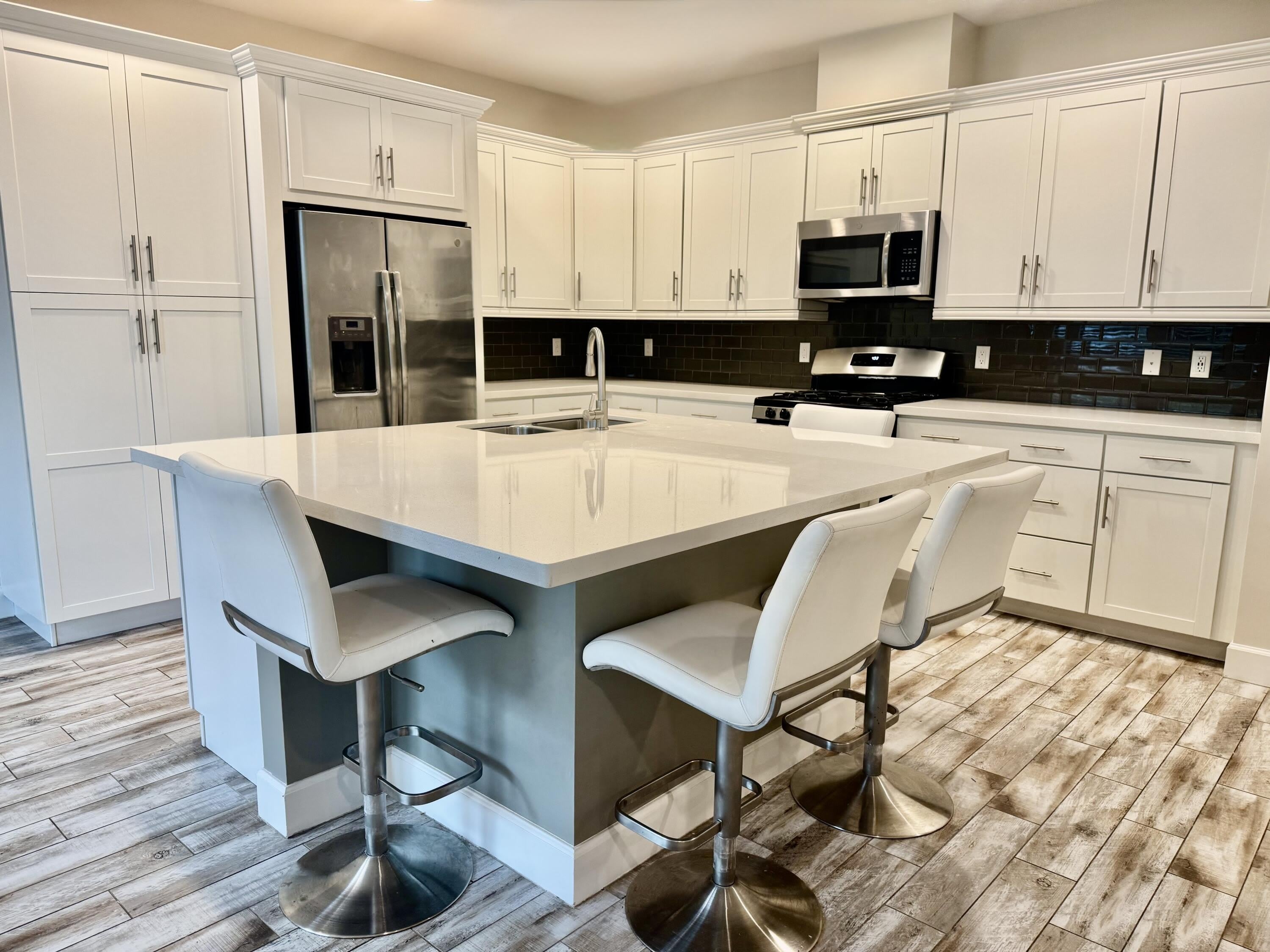 2950 NW 124th Way – photo 2