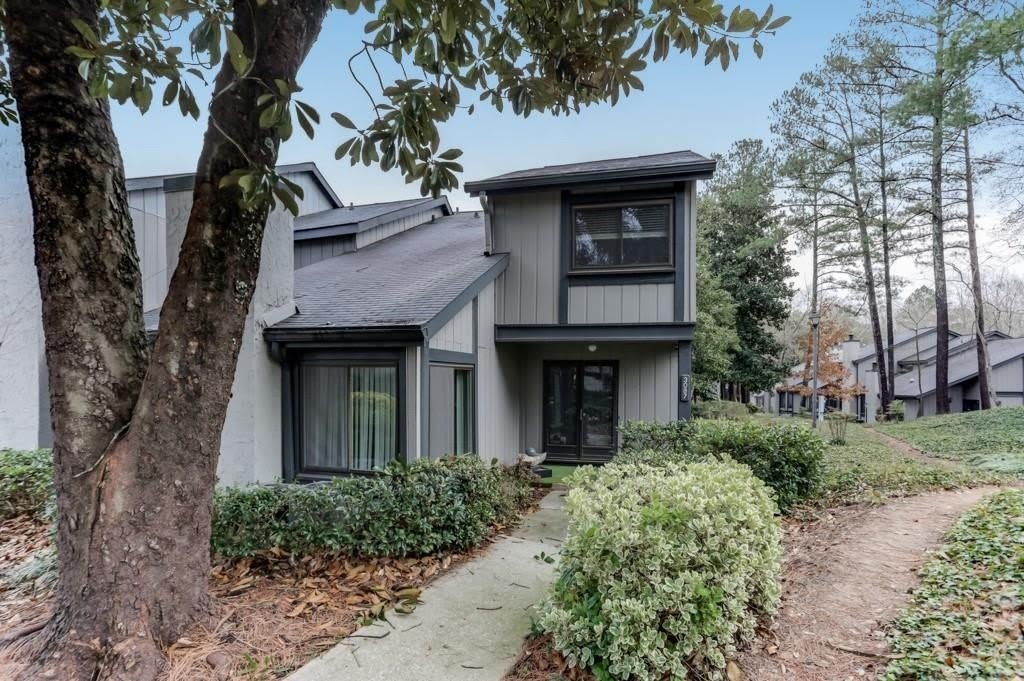 3087 Balearic Drive SE – photo 2
