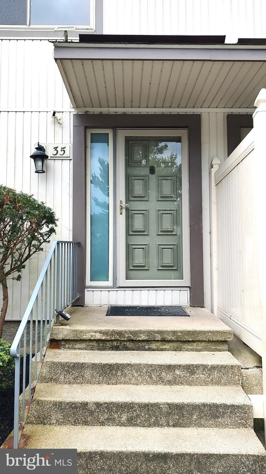 35 EASTFORD Court – photo 2