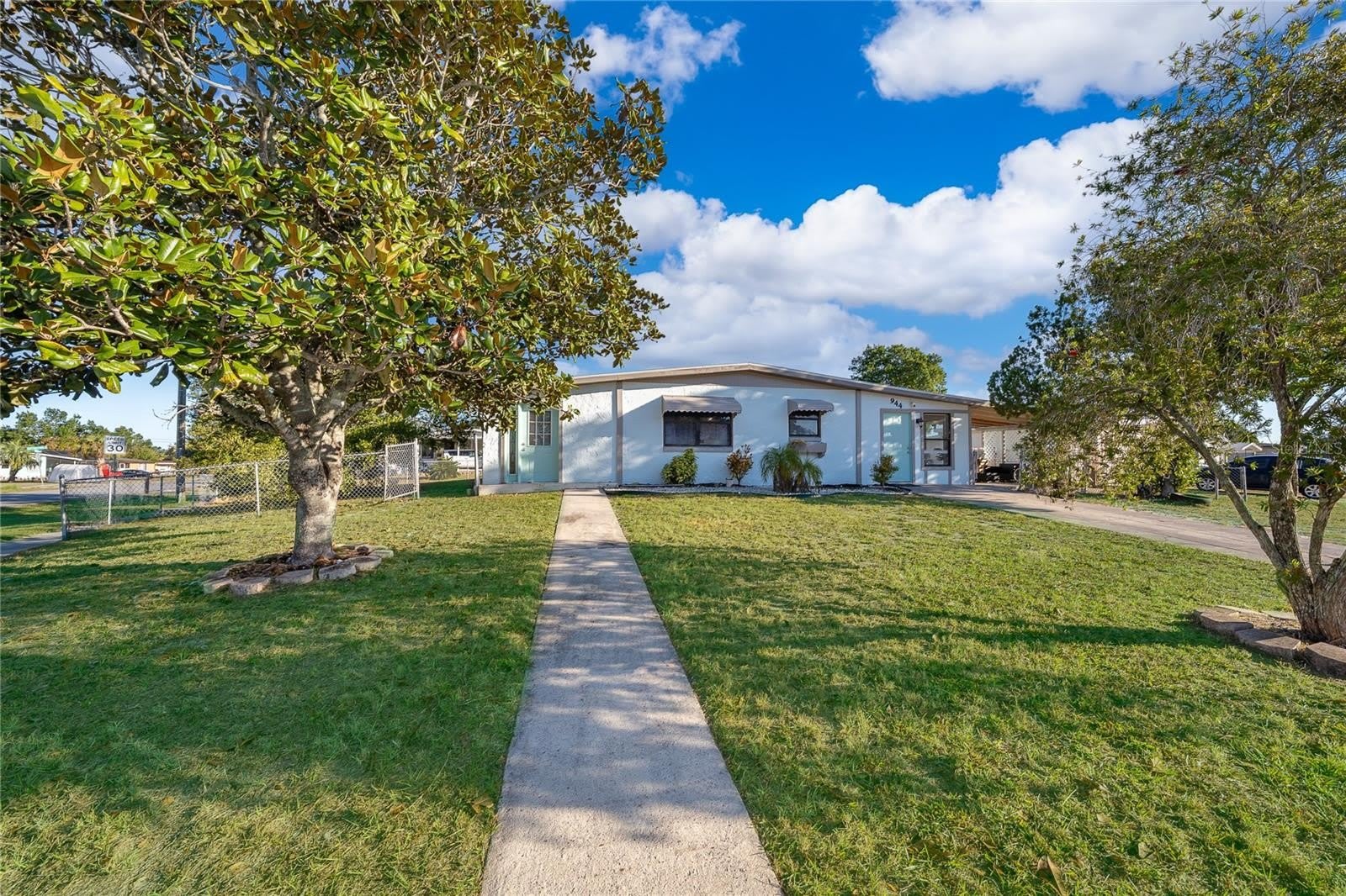 944 HALSTEAD Street – photo 3