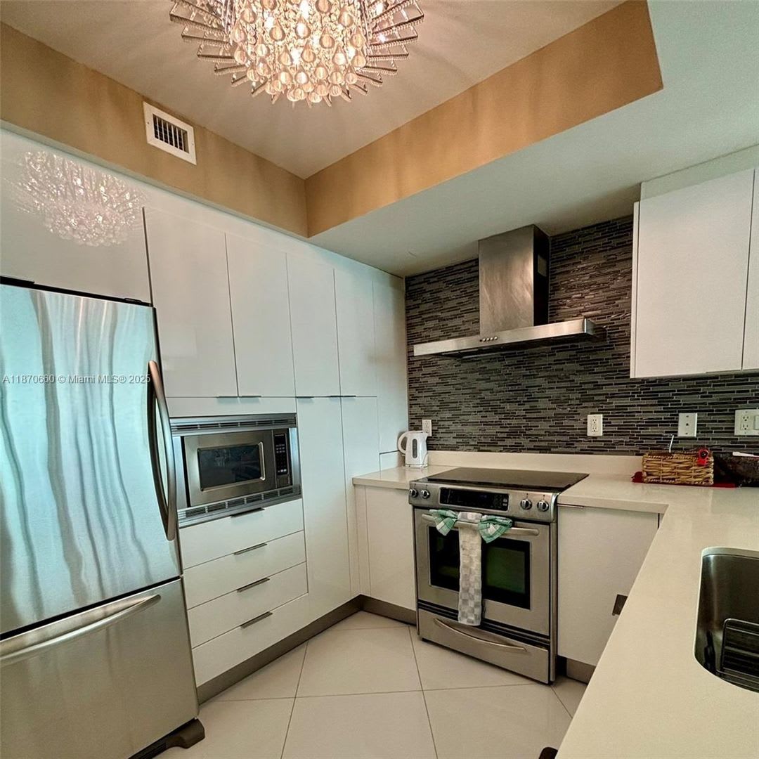 150 Sunny Isles Boulevard 1-1101, Sunny Isles Beach, FL 33160 – photo 2