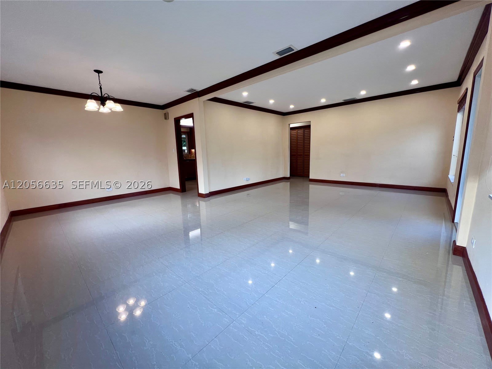 6225 SW 26th St – photo 4