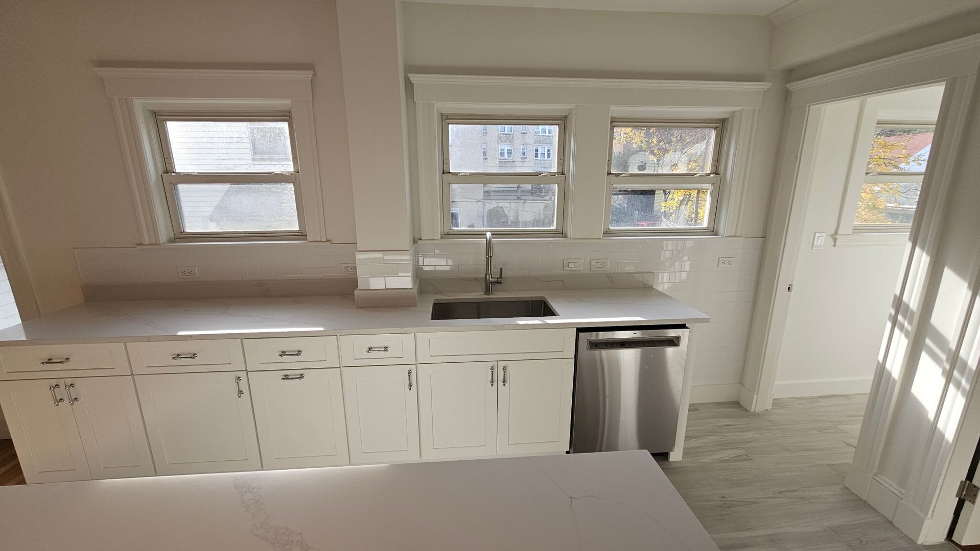 State Of The Art Luxury Apt W 2 5 Bathrooms For Boston College Students Get A 2500 Rebate Upon Closing With Promo – photo 3