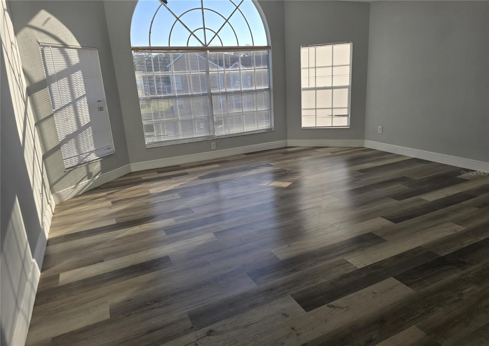 2494 SWEETWATER CLUB Circle – photo 3