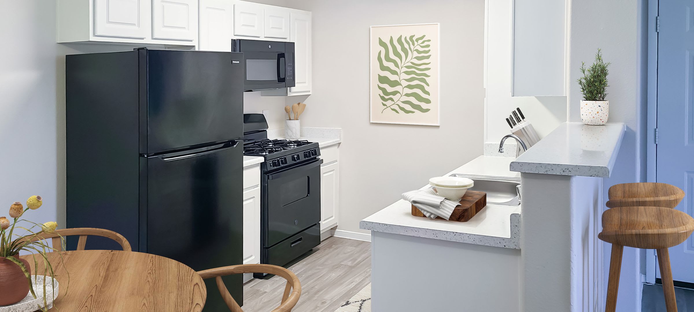 Silver Creek Apartments – photo 2