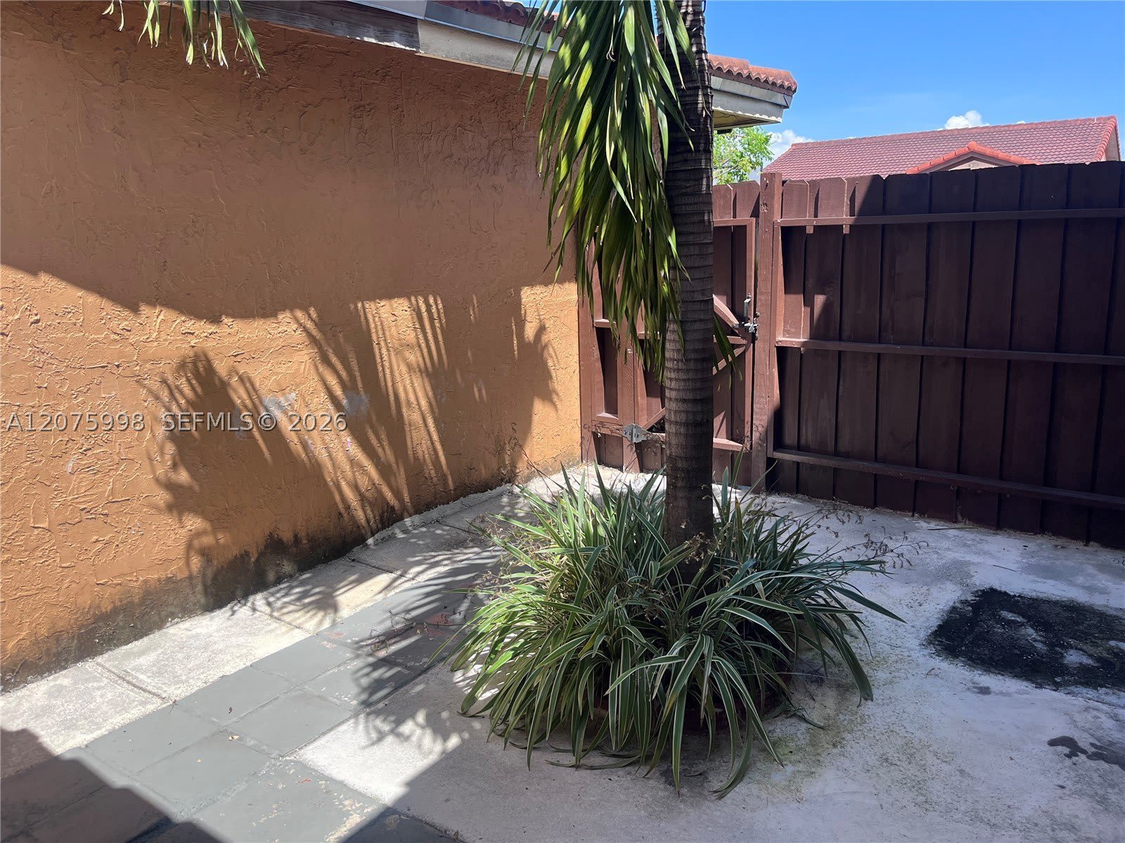 1115 SW 136th Pl – photo 2