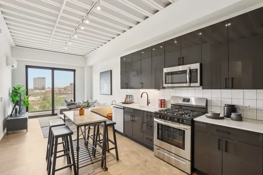 1220 West Jackson – photo 3