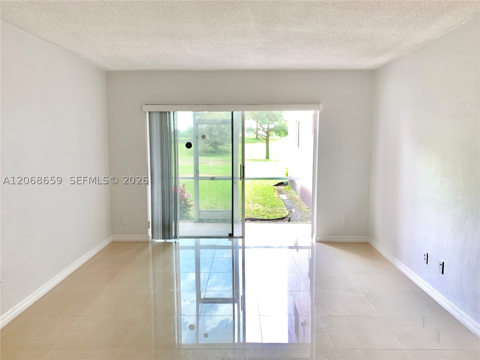 2491 SW 82nd Ave – photo 3