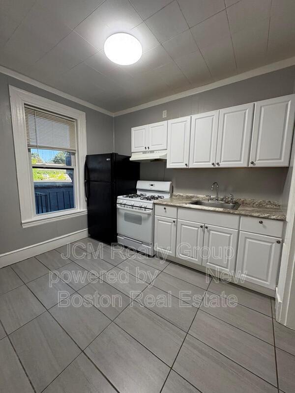 64 Hollis Street – photo 2