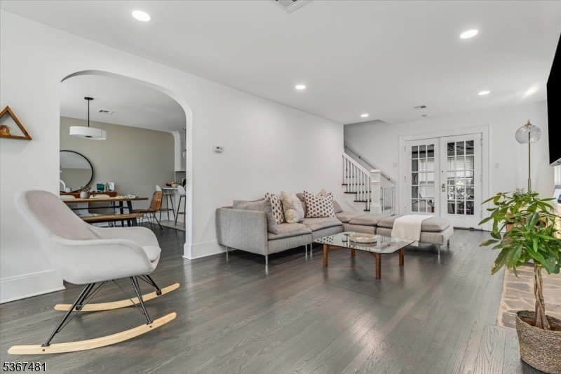 186 Gregory Ave – photo 3