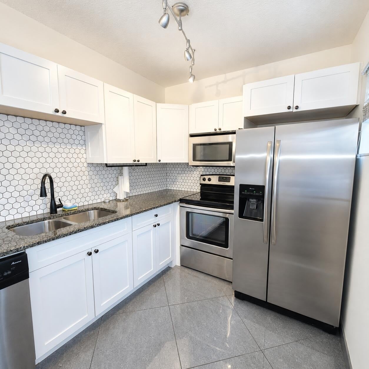 3709 S Olive Avenue – photo 4