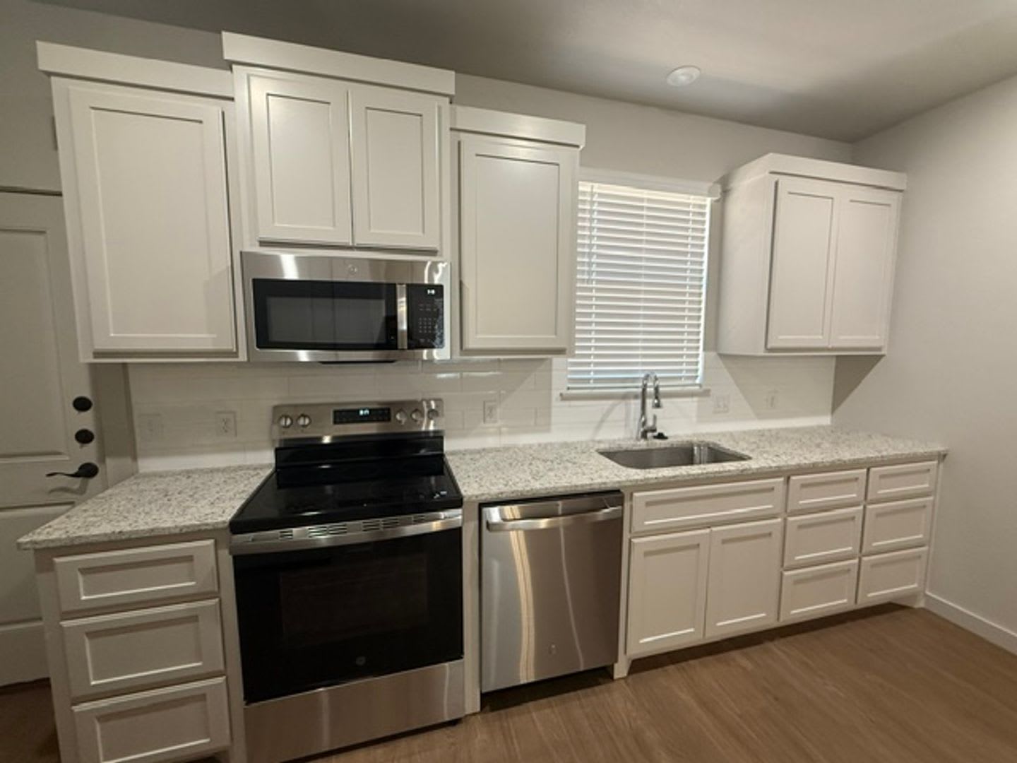 2325 Meadowbrook – photo 5