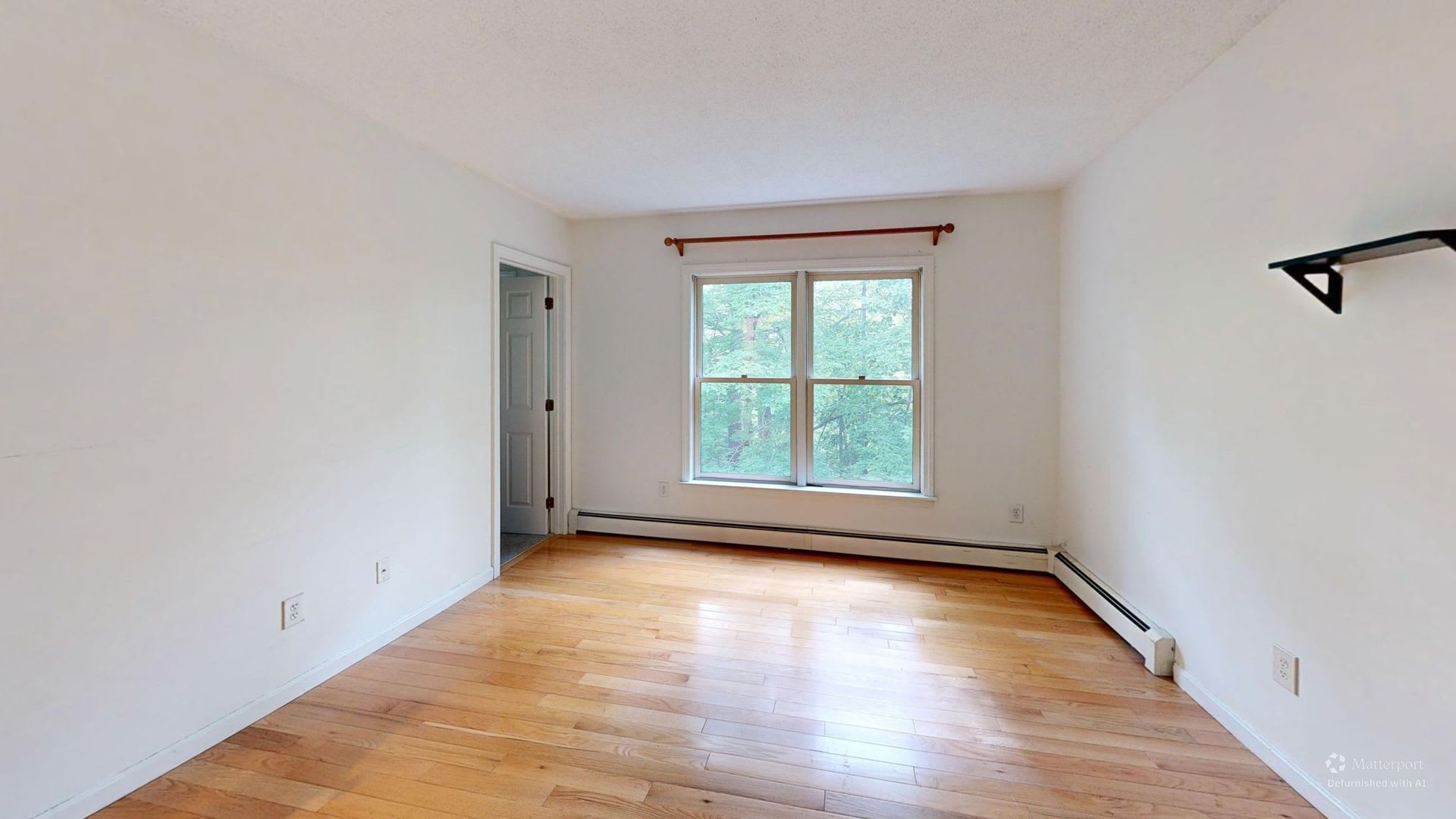 Spacious 3-Bedroom Condo in Lebanon, NH. PRICE REDUCED! – photo 4