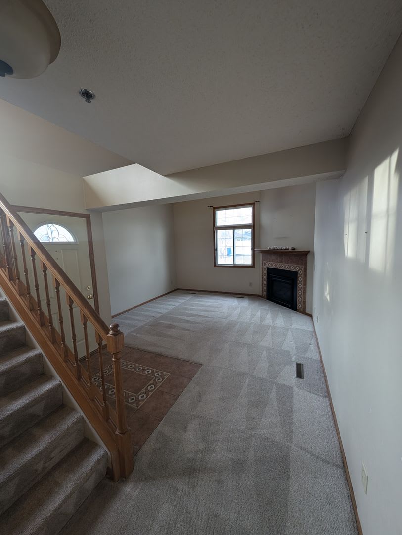 Beautiful 2bed 2bath Home in Mendota Heights – photo 2