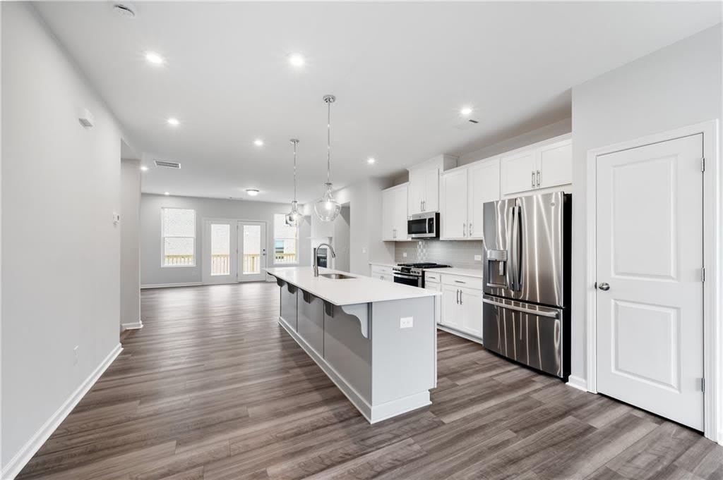 909 Colton Drive – photo 5