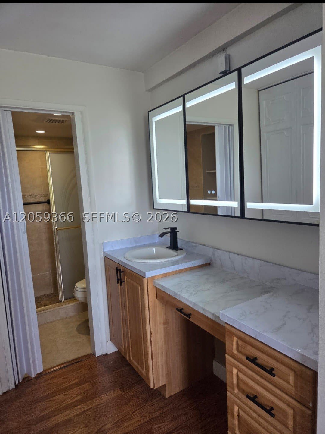 3750 Inverrary Dr – photo 2