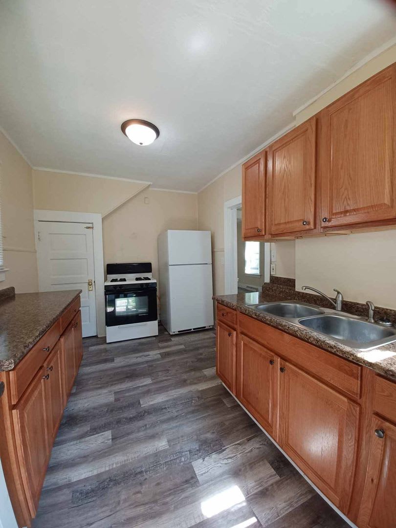 2 Bedroom House for Rent – photo 1