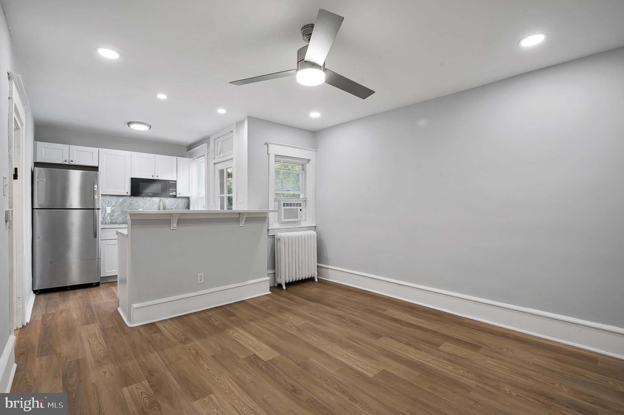 221 B Kings Hwy E – photo 4
