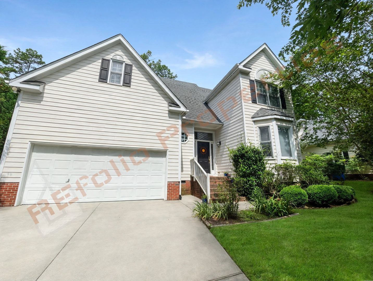 Beautiful 4 Bedroom Single Family Home With Attached 2 Car Garage In Springcrest Chapel Hill Available September 22 – photo 1