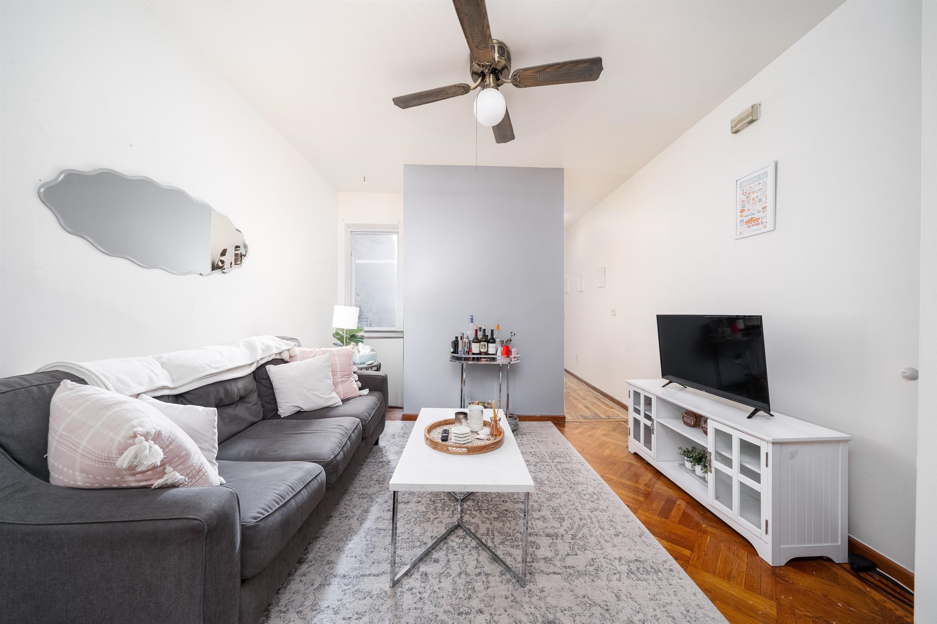 1010 Washington St – photo 3