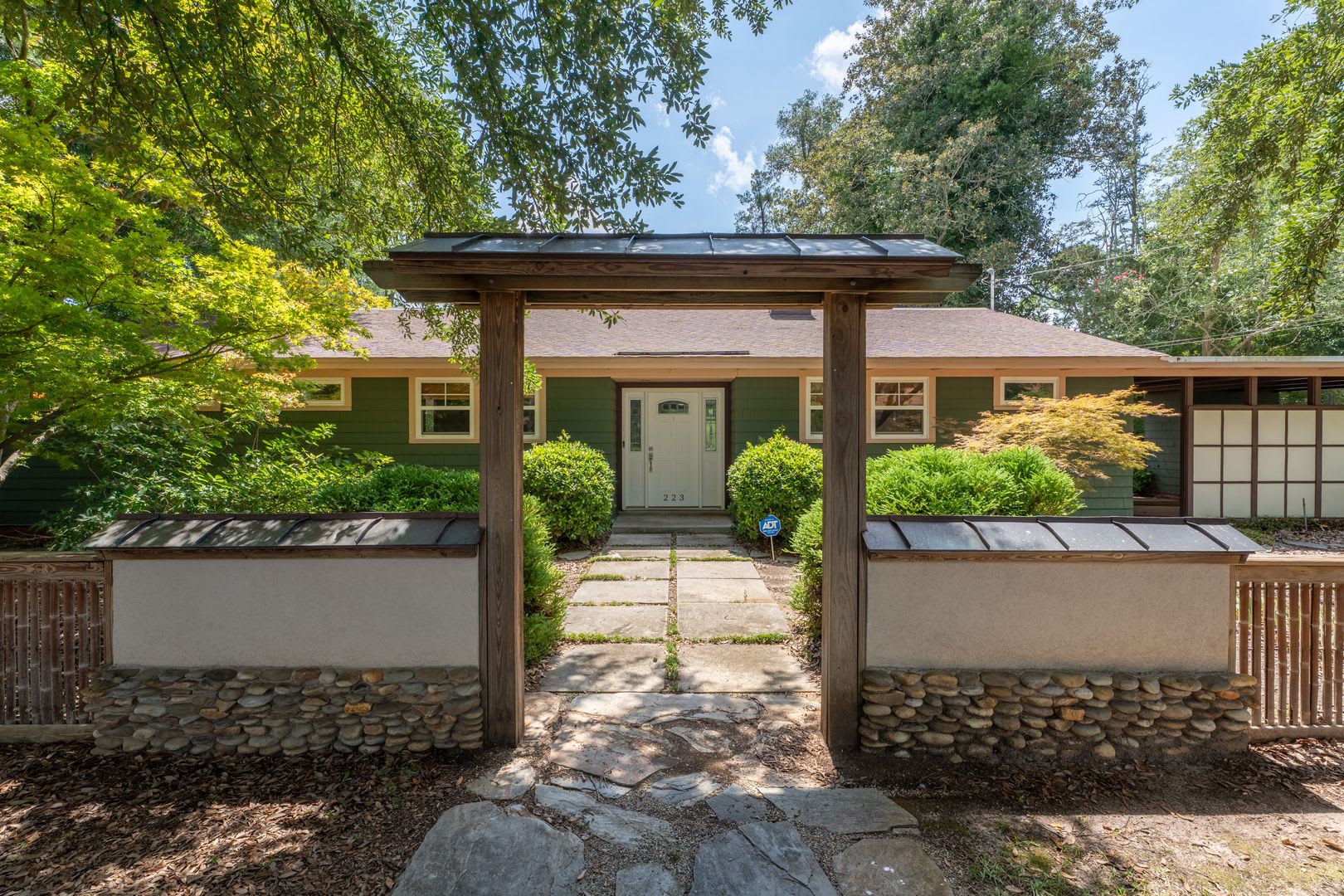 223 Edgefield Ave NW – photo 3