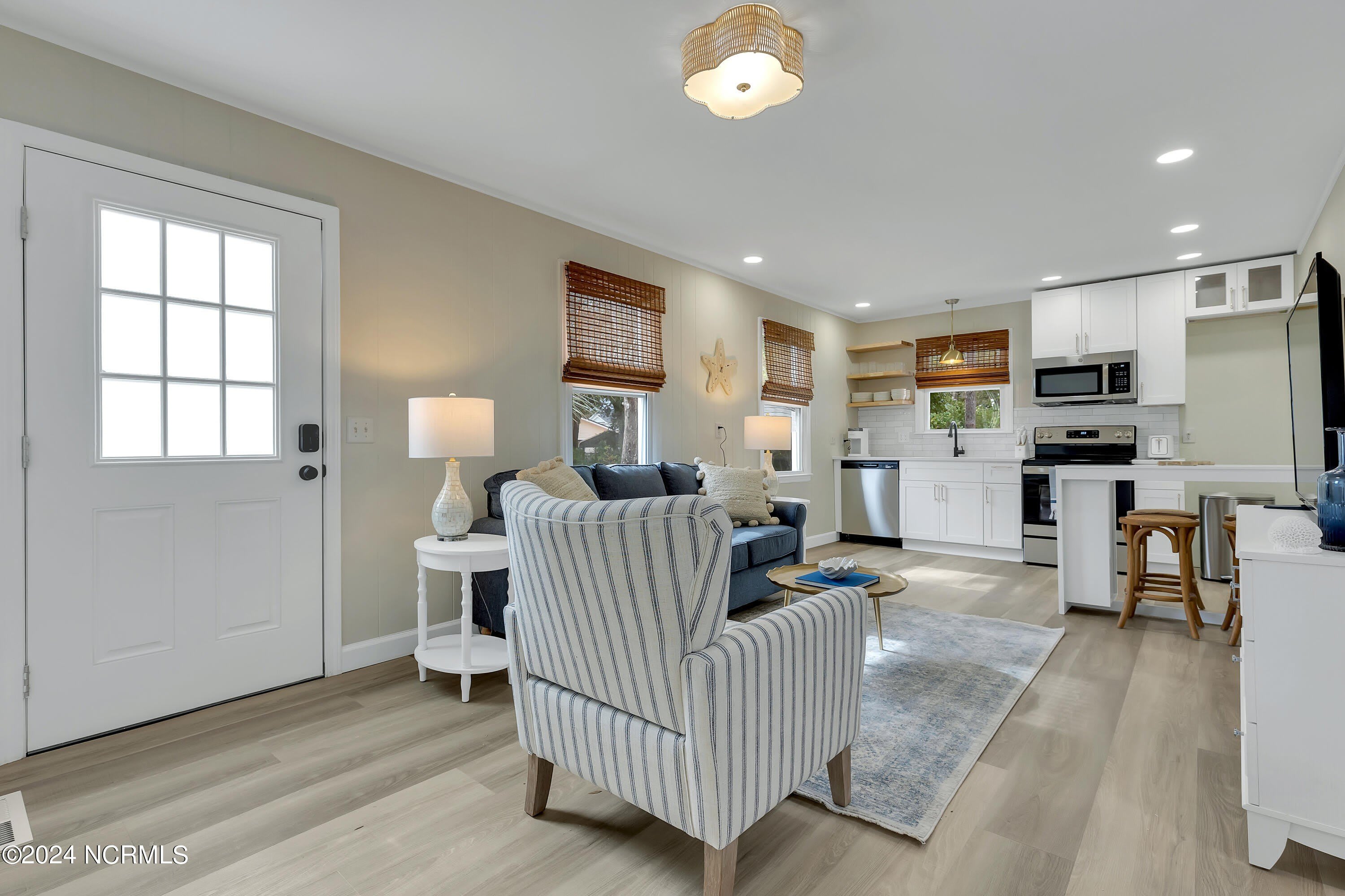 111 NE 19th Street – photo 2