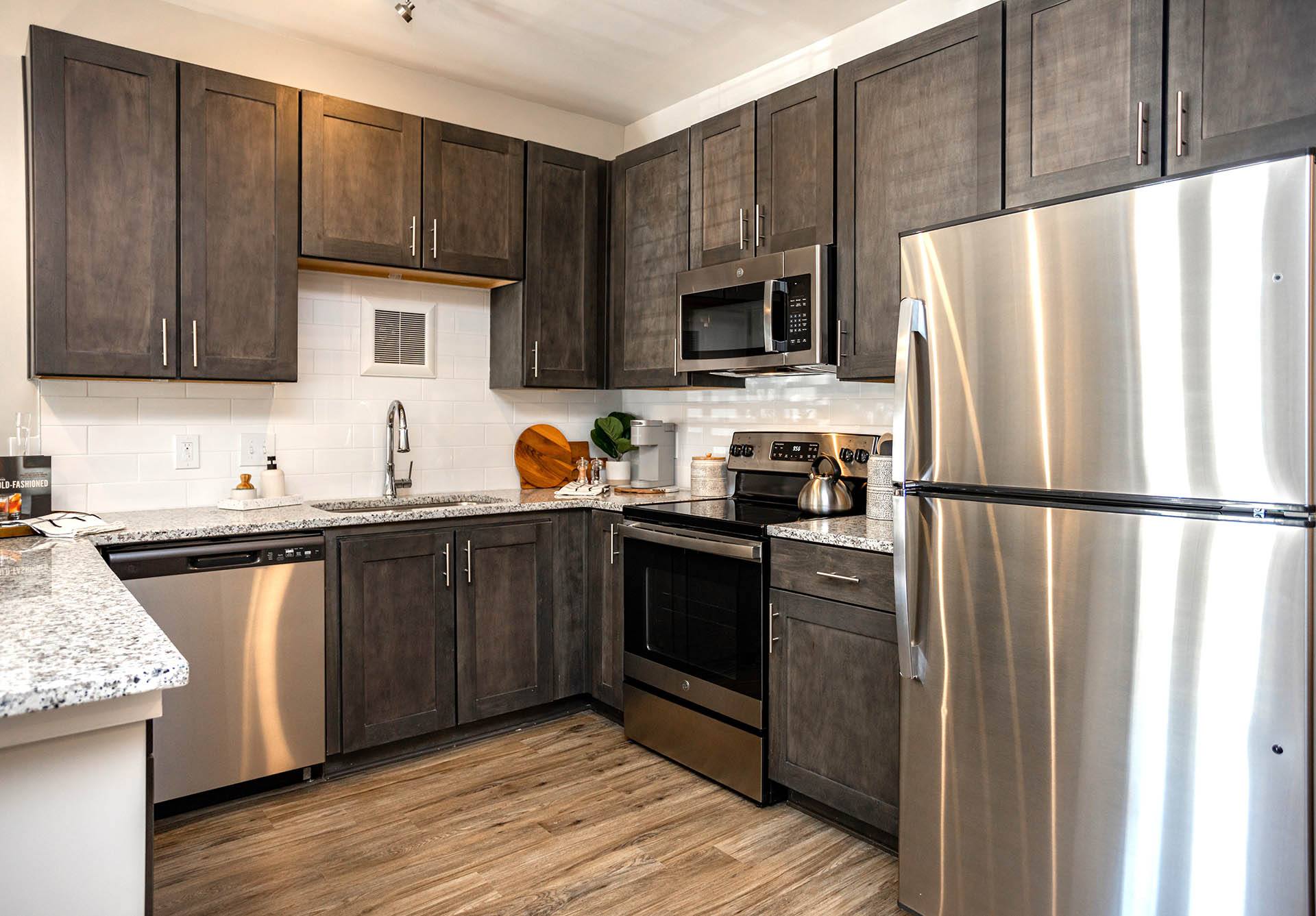 Vintage Cleveland Apartments – photo 2