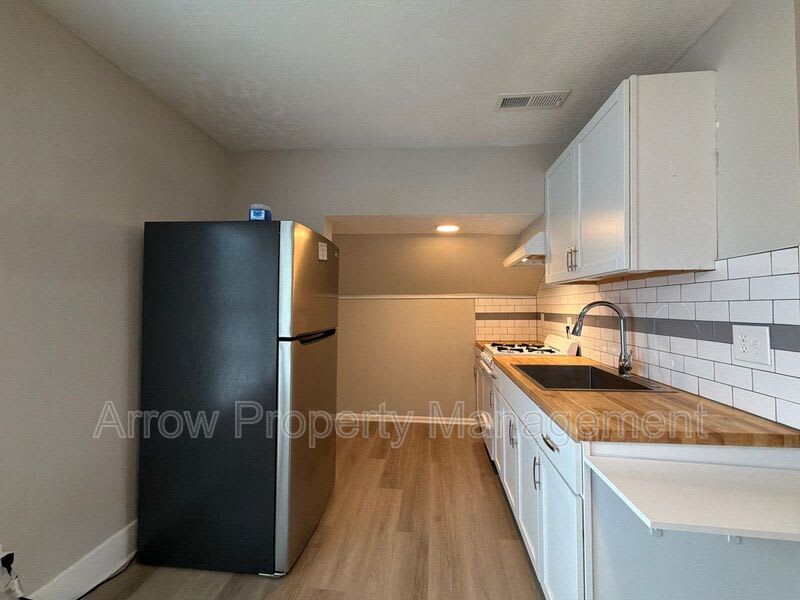 136 North 27th Street – photo 1