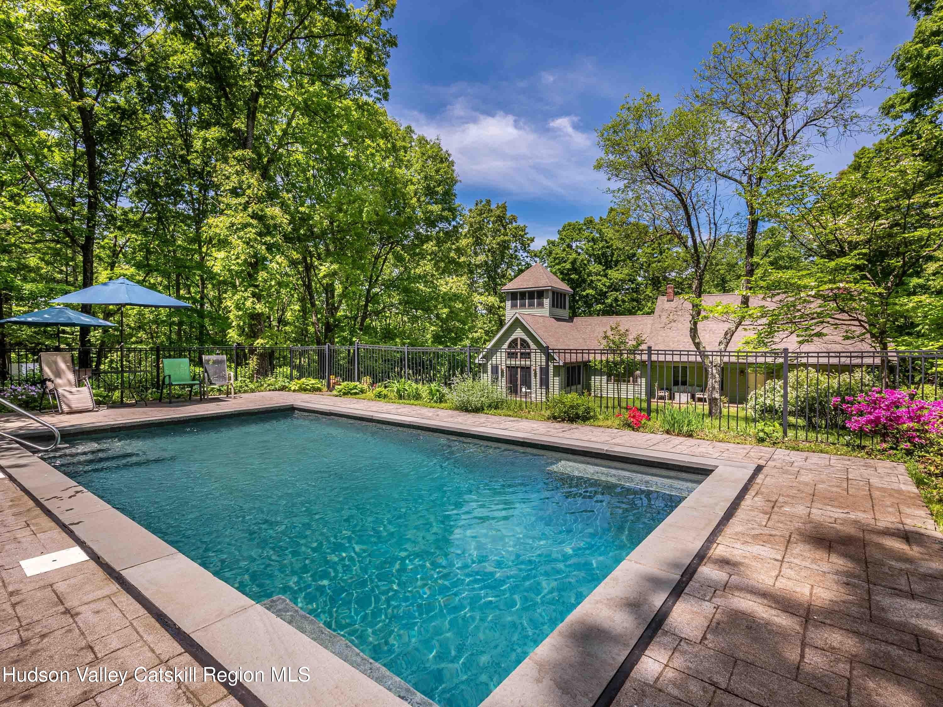 74 Hilltop Road – photo 2