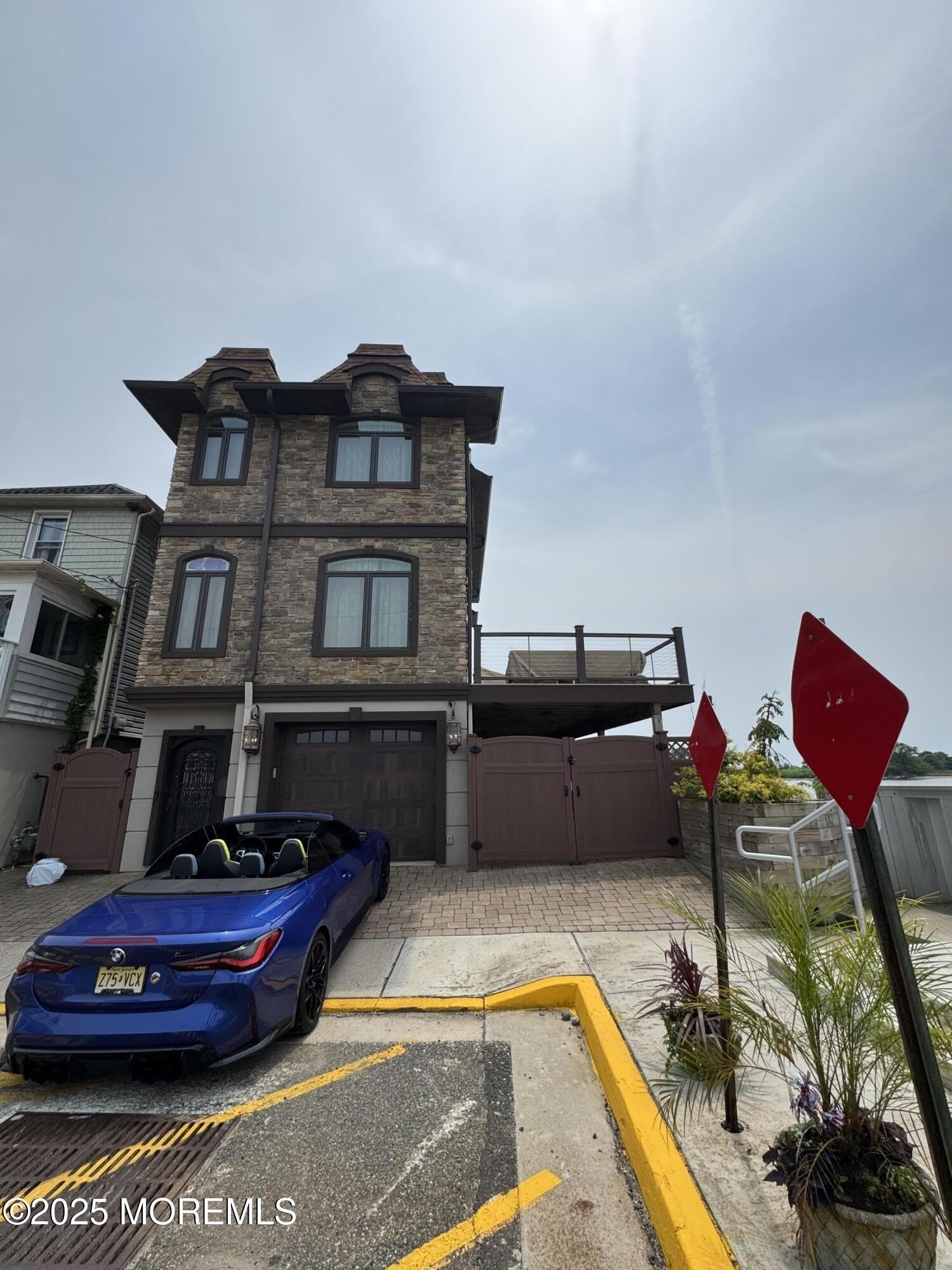 36 Beach Street – photo 2