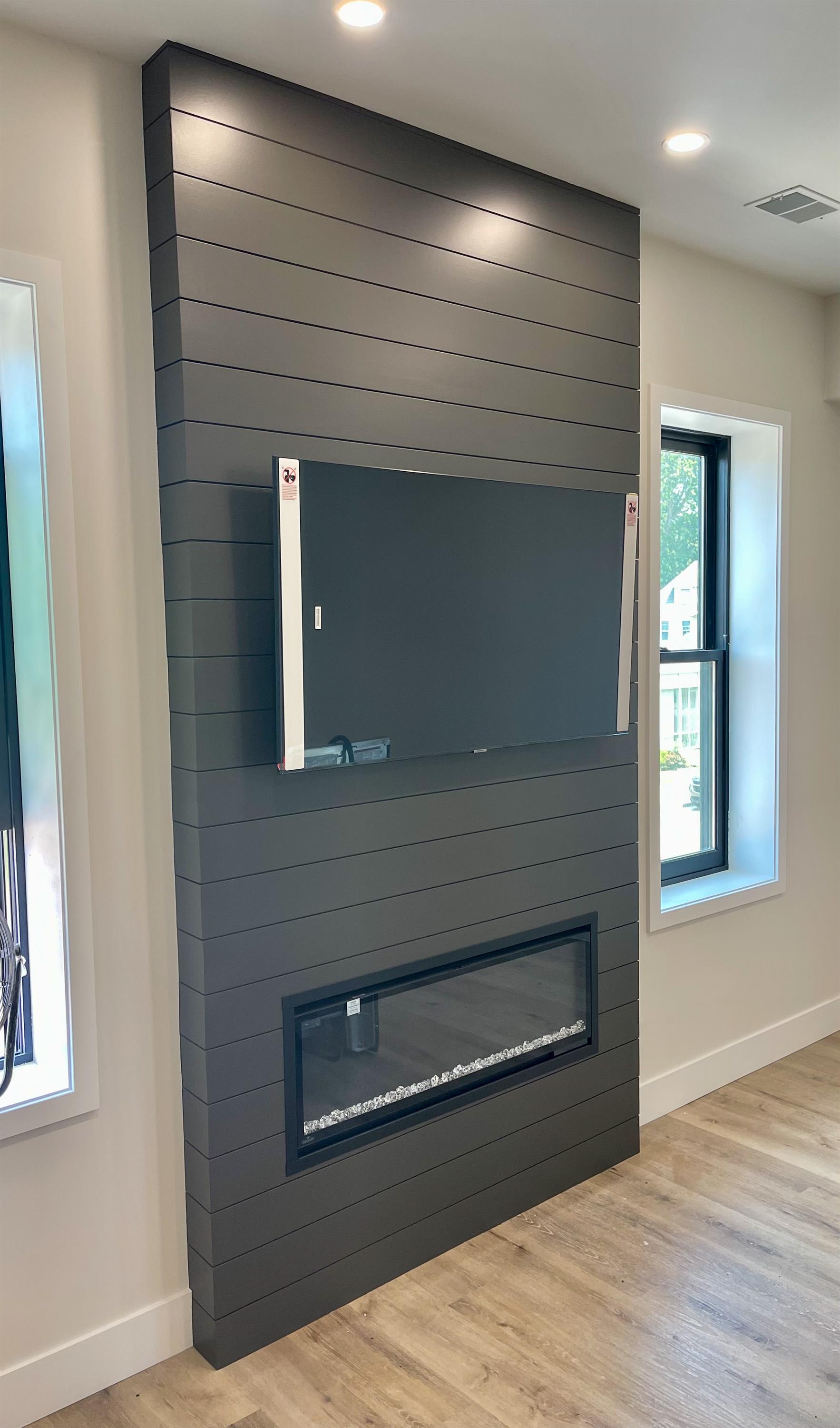 112 E Main Street – photo 4