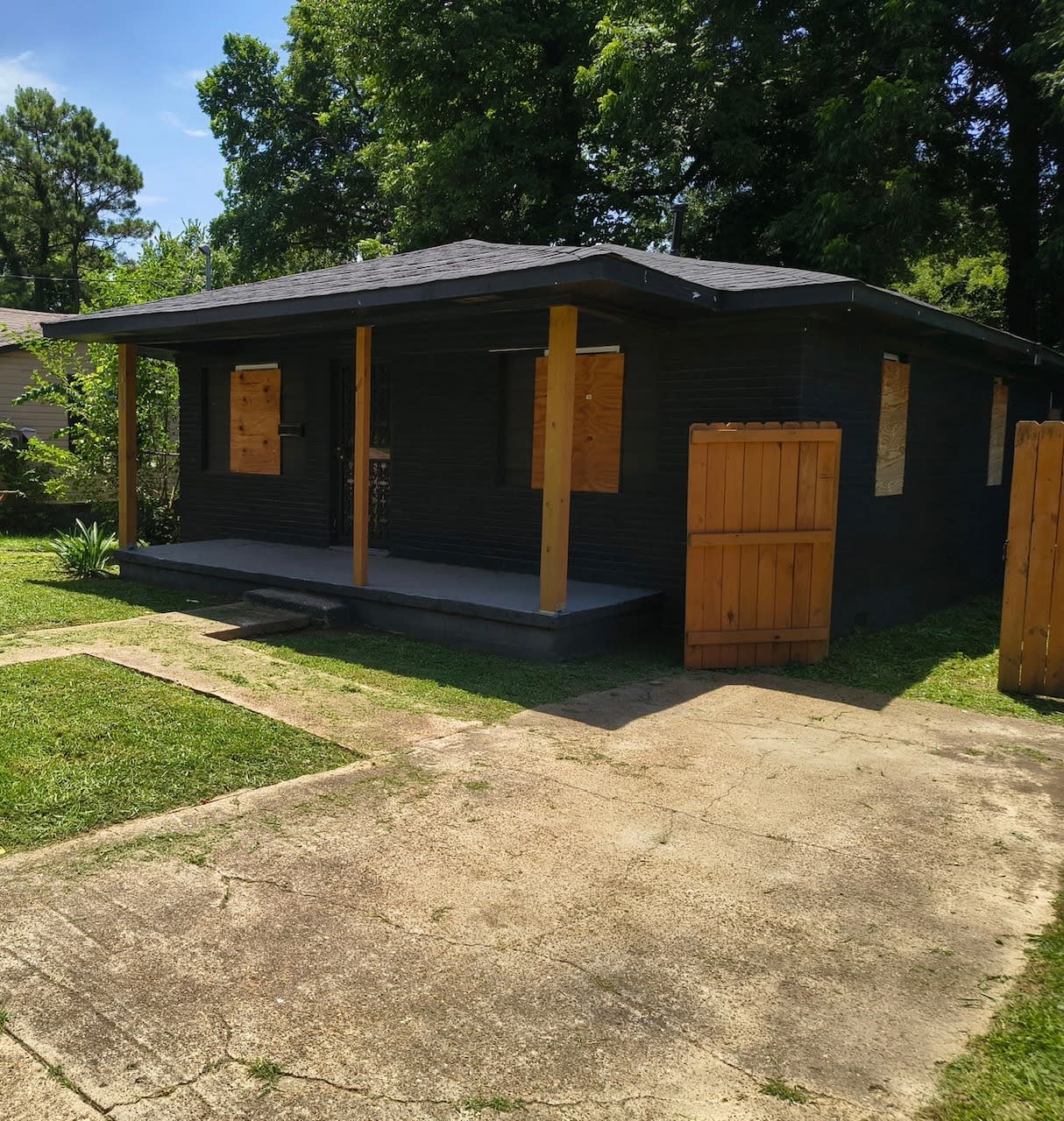 2319 Shasta Avenue – photo 1