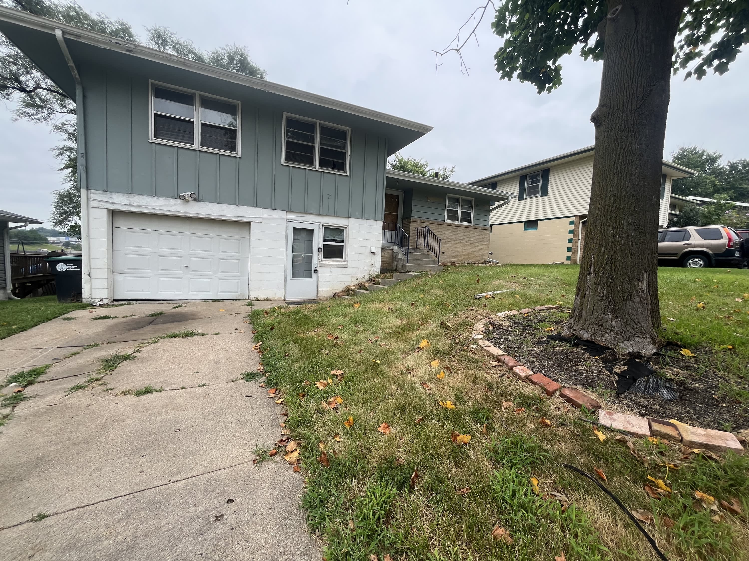 4902 Ruggles Street – photo 1