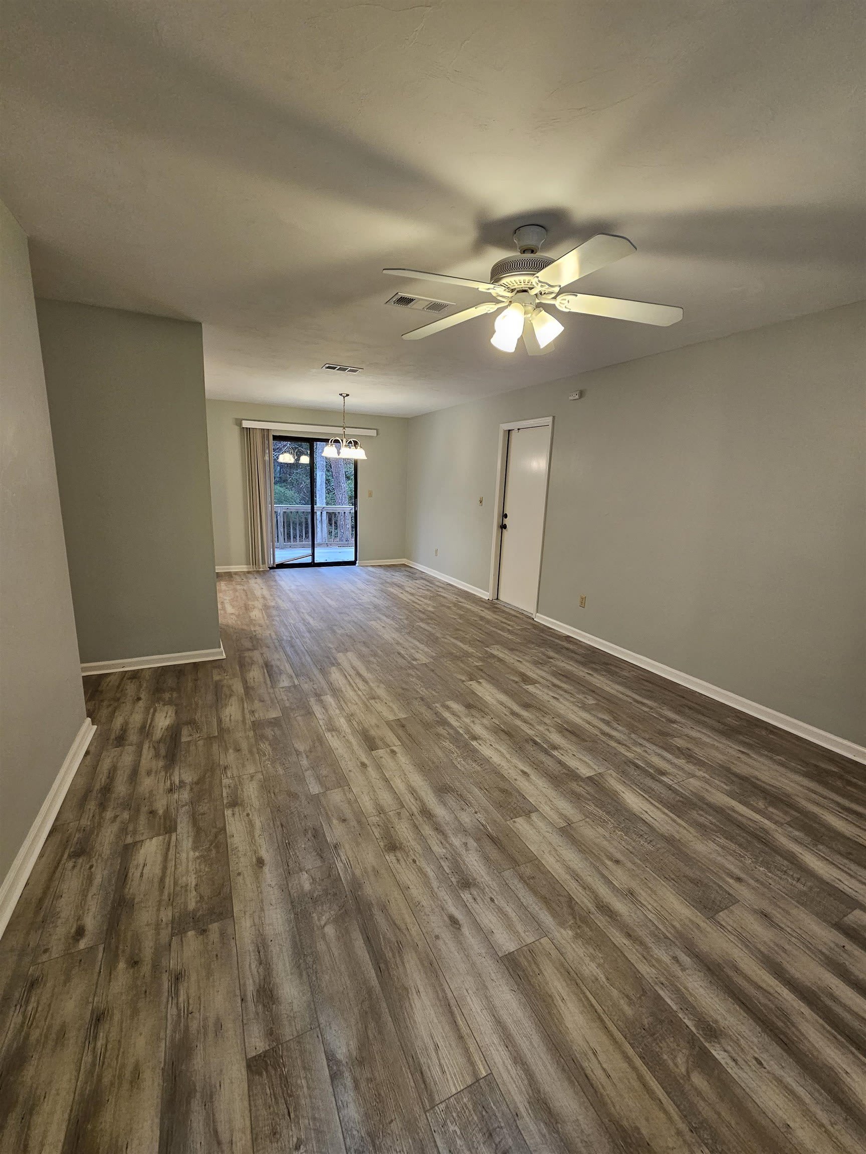 8224 Hunters Ridge Trail – photo 3