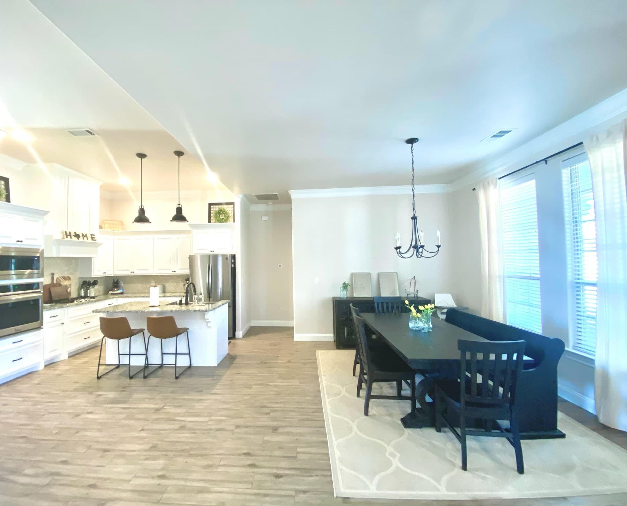 1215 Desert Rose Drive – photo 5