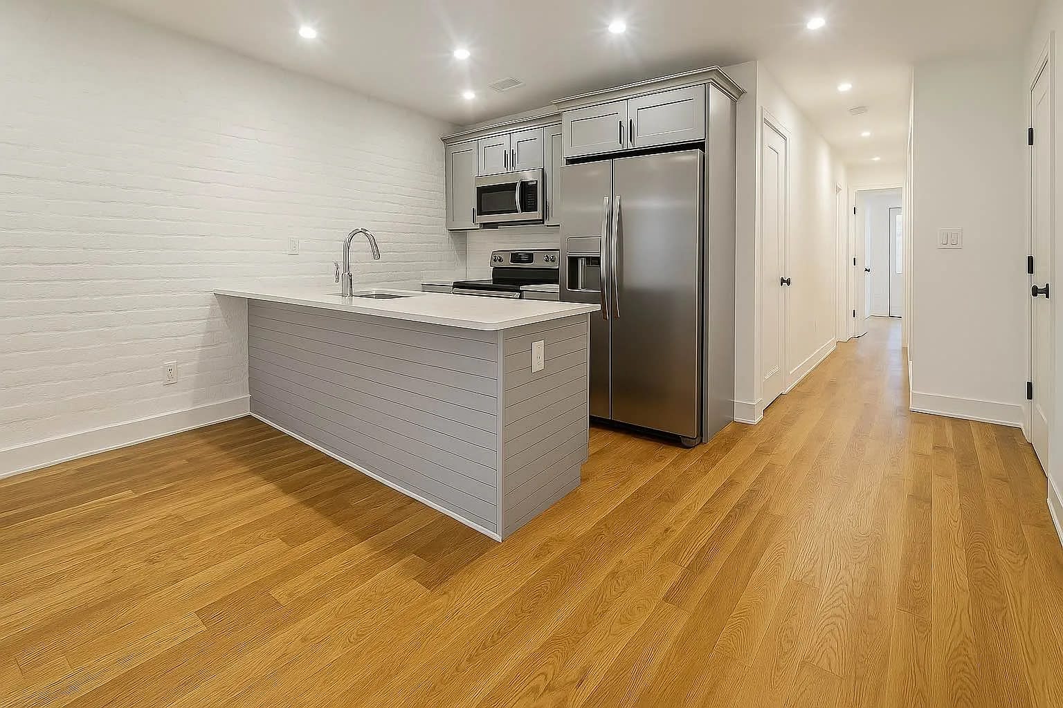 44 Metropolitan Oval Apt 2B – photo 3