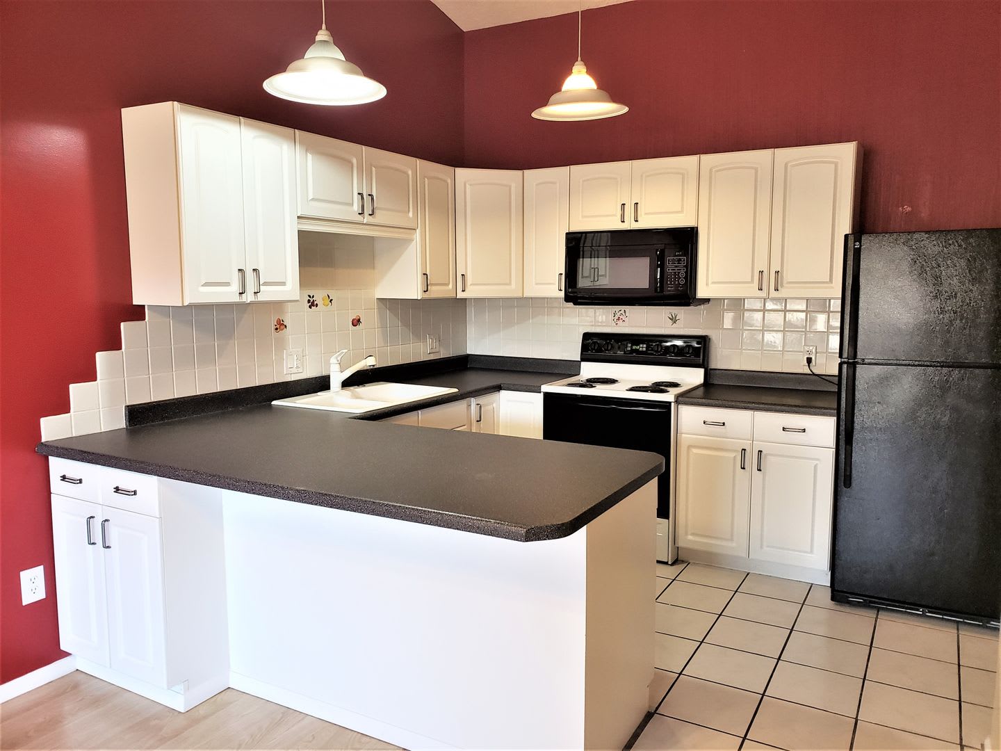 Updated 2 Bed 1 Bath Condo in Ogden – photo 1